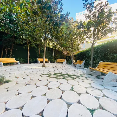 1bd Ap In La Complex Private And Pool Апартаменти *