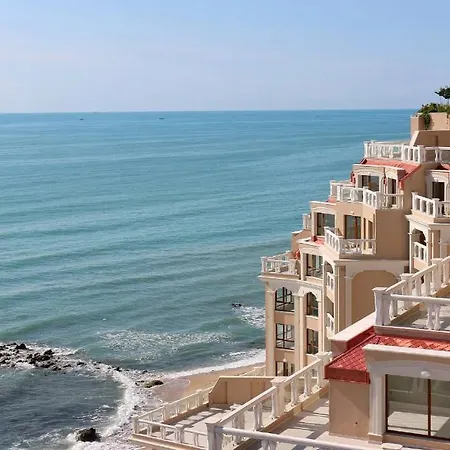 1bd Ap In La Complex Private And Pool 金沙