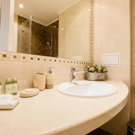 Apartment 1bd Ap In La Complex Private And Pool