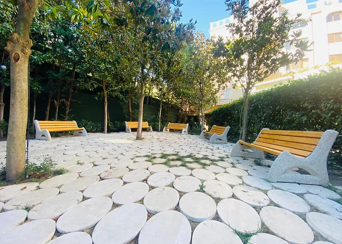 1bd Ap In La Complex Private And Pool Apartment *