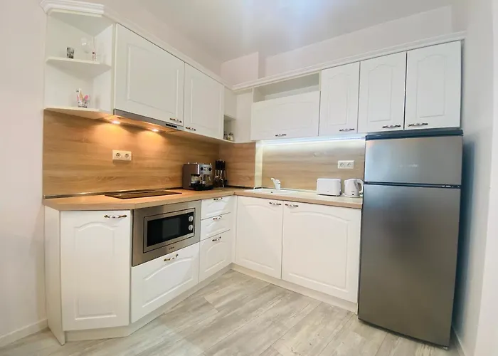 Apartment 1bd Ap In La Complex Private And Pool *