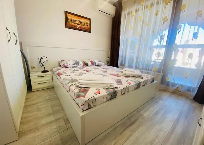 1bd Ap In La Complex Private And Pool Appartement